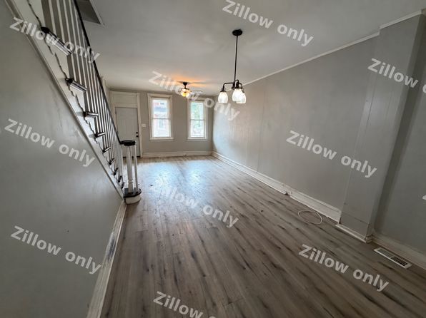 1235 Thurman St