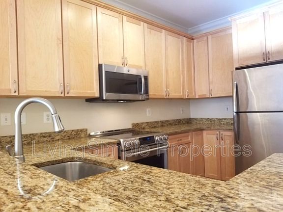 2nd image of 801 Pleasant Dr #80118