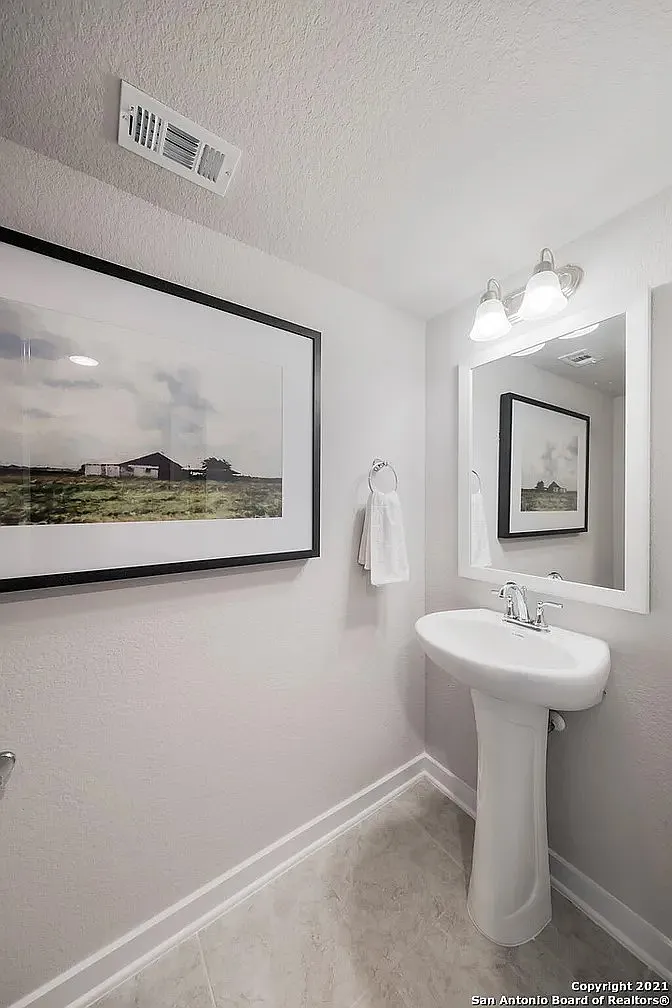 14815 Maverick Avenue - 1 — Photo 4