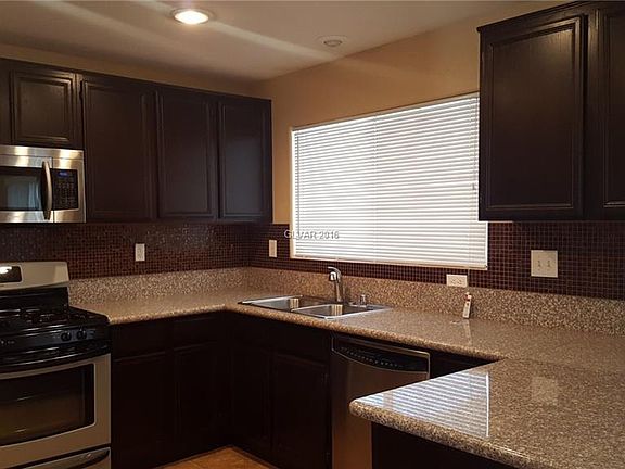 4th image of 41 Desert Palm Dr
