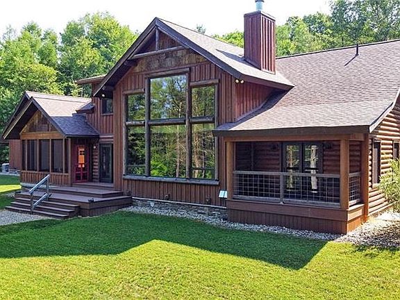 3rd image of 25 Mallard Lake Dr