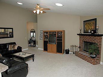 Spacious Family Room