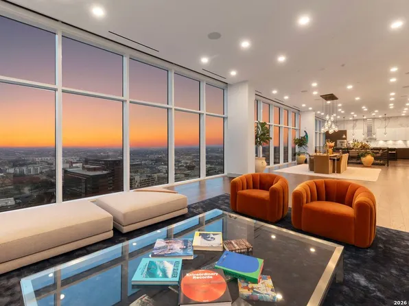 123 Lexington #1803, San Antonio, TX 78205