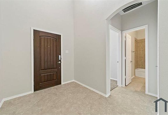 4th image of 521 Cheyenne Dr
