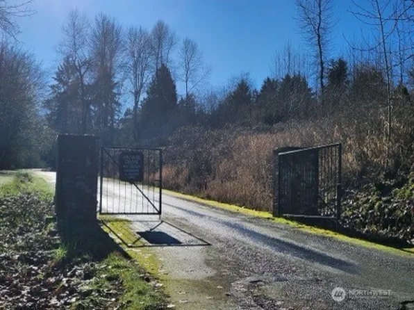 6414 74th Street E, Puyallup, WA 98371