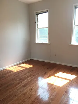 Rented by SRG Real Estate Inc.  | media 6