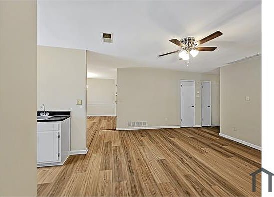 5th image of 2750 Northwood Ct SW