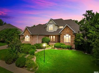 5825 W Ivybridge Pl, Peoria, IL 61615