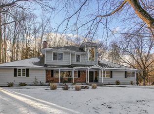 3 Scotchwood Gln, Scotch Plains, NJ 07076