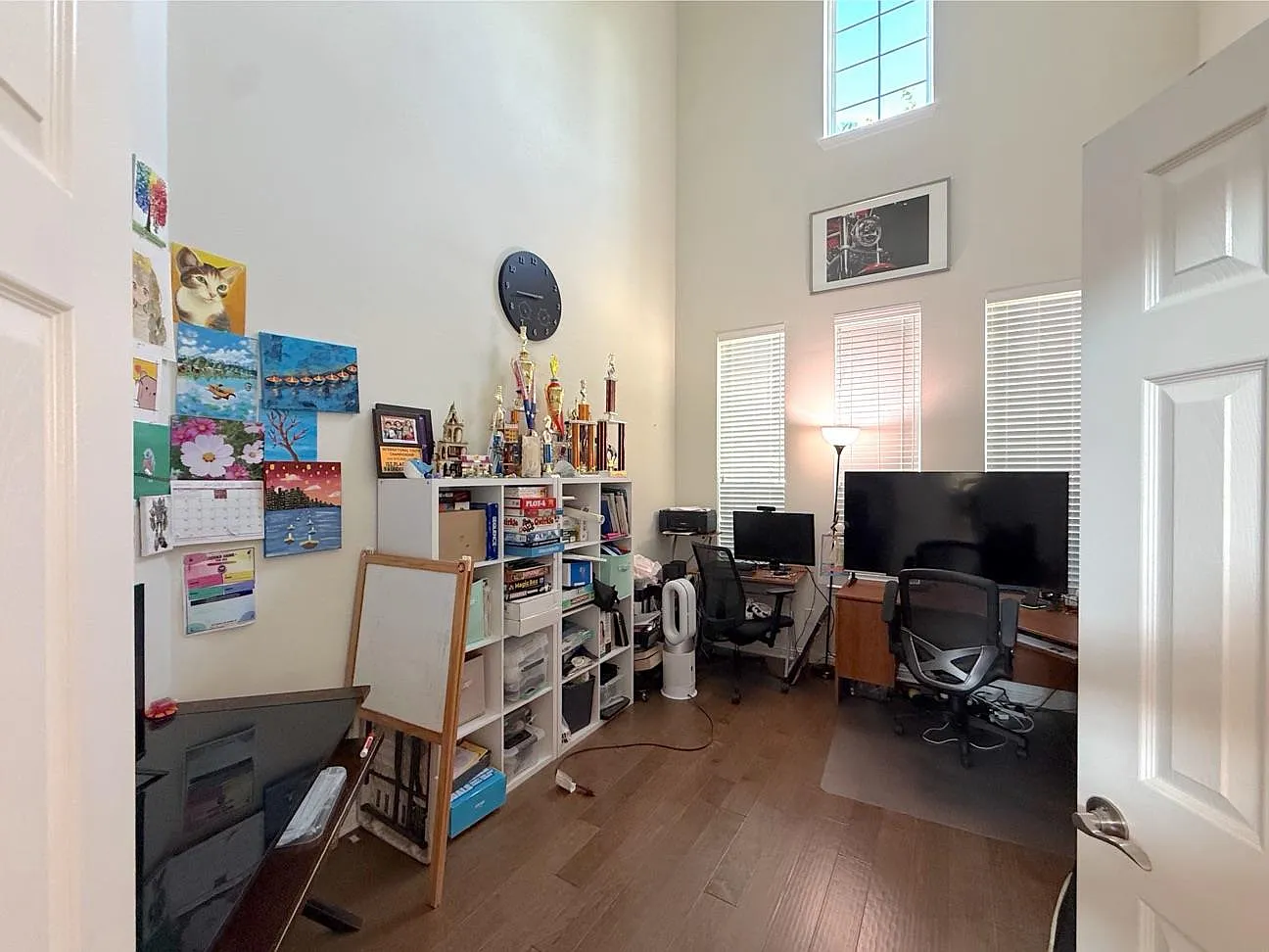 4 bed, 3.0 bath, 3322 sqft, $3,400 — Photo 4
