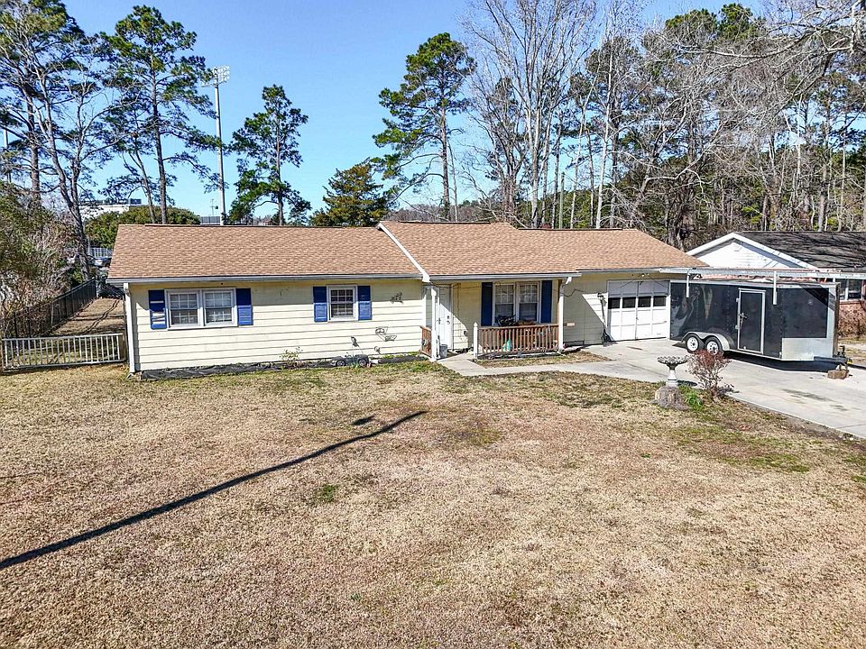 1st image of 5567 Rosewood Dr.