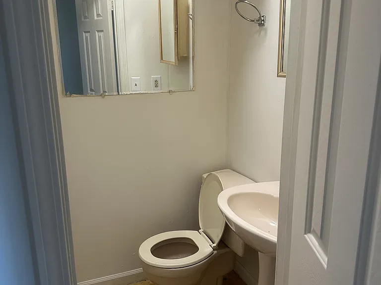 710 S 6th St #2 — Photo 7