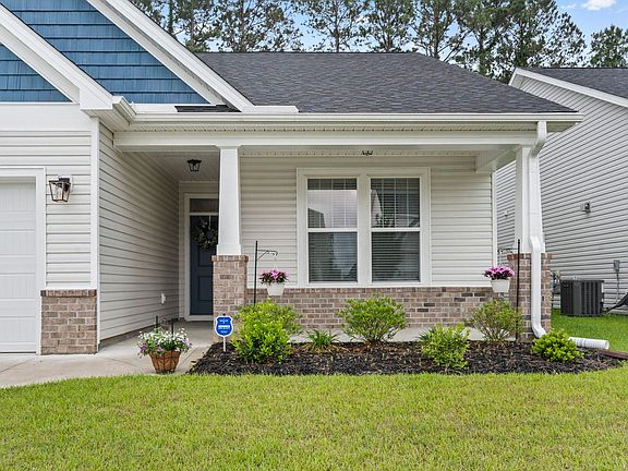 2nd image of 2405 Capri Court
