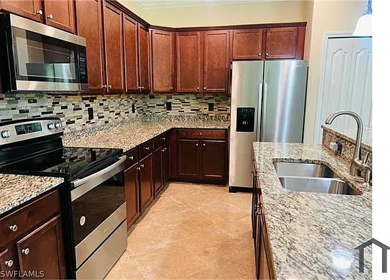 15740 Angelica Dr — Photo 2