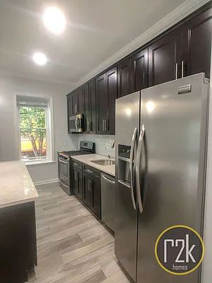 Rented by Realty 2000 Corp | media 51