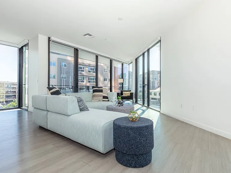 Rendezvous Urban Flats — Photo 11