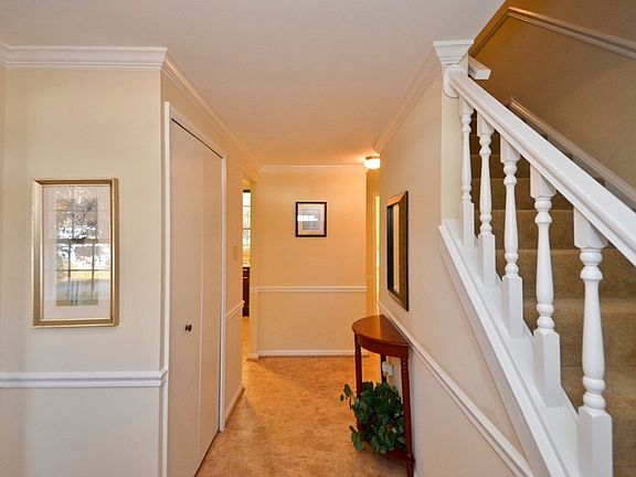 5th image of 5005 Kenerson Dr