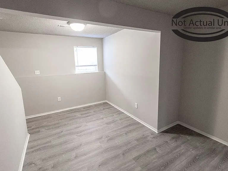 211 Wheaton Ct — Photo 17