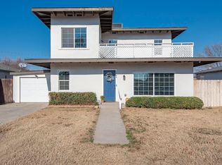 1084 E Academy Ave, Tulare, CA 93274