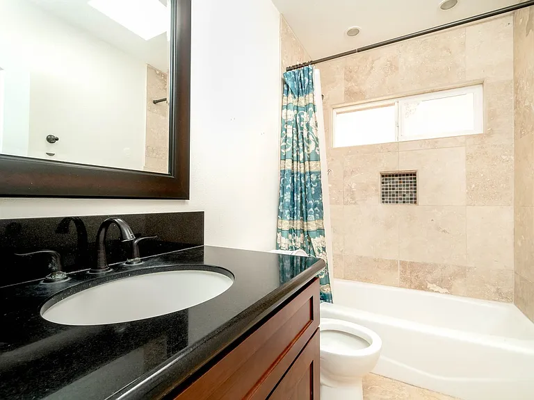219 Crest Ave #2 — Photo 10