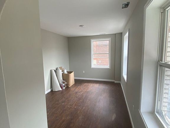 3rd image of 356-358 N Main St Unit 4