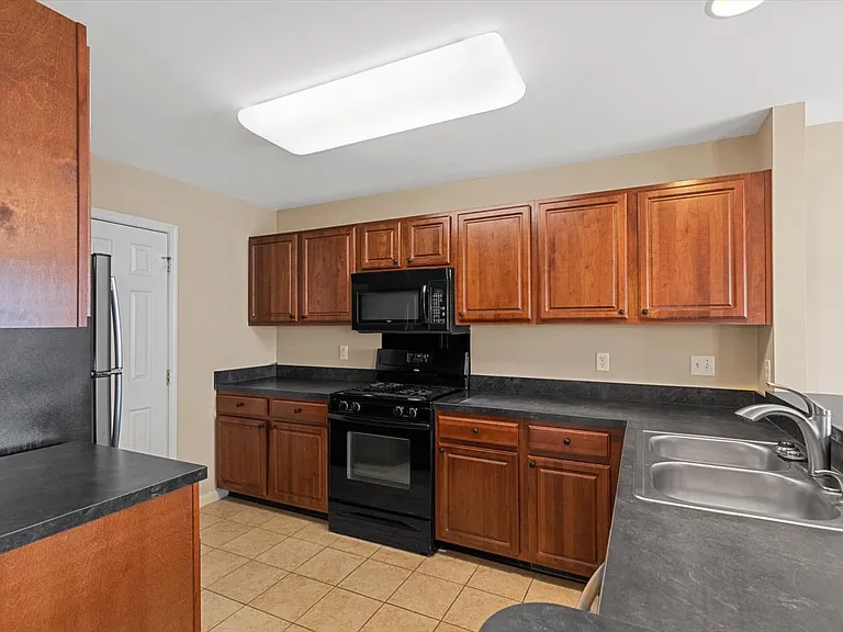 233 Thrush Dr — Photo 12