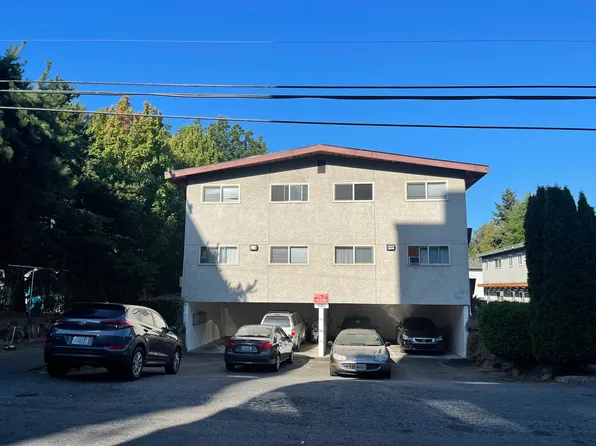 14051 32nd Ave NE APT 2, Seattle, WA 98125