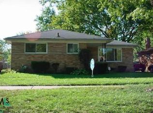 21701 Gardner St, Oak Park, MI 48237