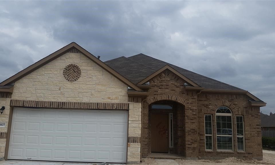 1st image of 10027 Red Tamarack Ln