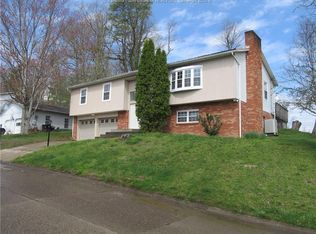 5427 Morning Dove Ln, Cross Lanes, WV 25313