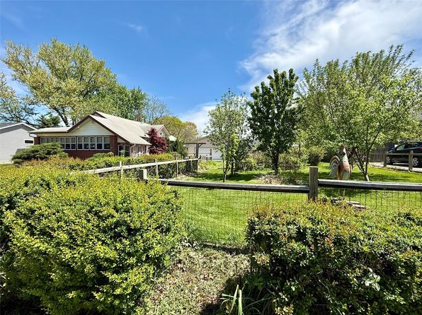 2721 61st St, Des Moines, IA 50322