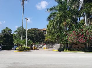 15221 SW 80th St APT 405, Miami, FL 33193