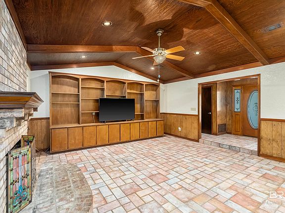 3rd image of 9712 Wills Ln