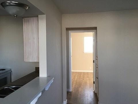 5th image of 321 N Ewing Ave