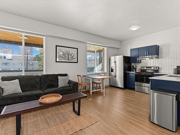 2nd image of 205 7th St NW #V201