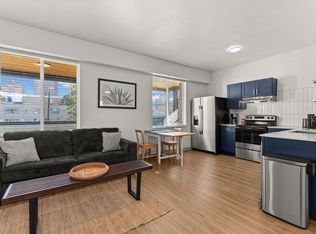 205 7th St NW #V201, Albuquerque, NM 87102