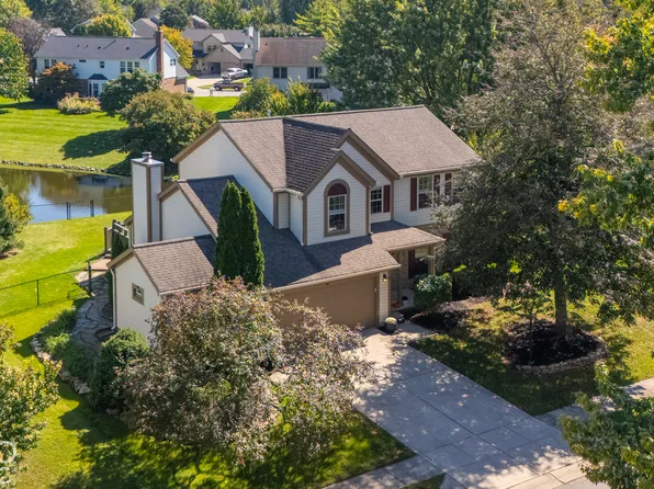 8567 Knoll Xing, Fishers, IN 46038
