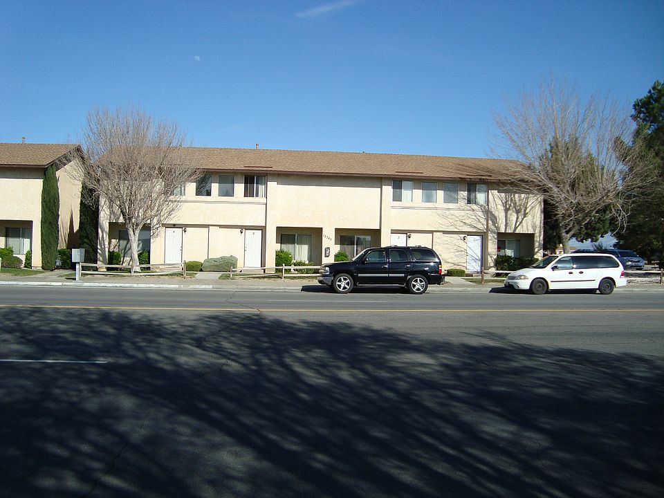 2nd image of 12745 Navajo Rd APT 1
