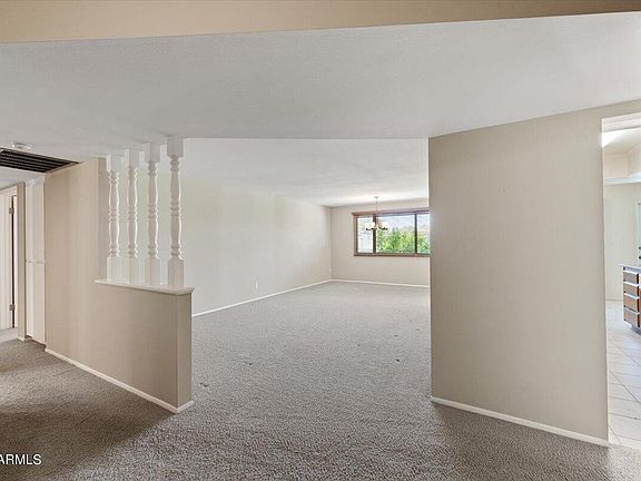 3rd image of 2534 E Fairmont Dr