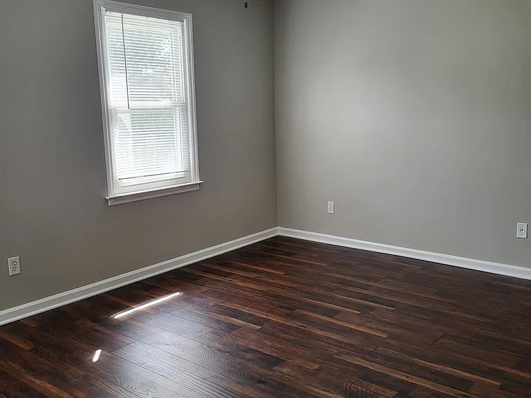1339 Poplar Pointe SE — Photo 16