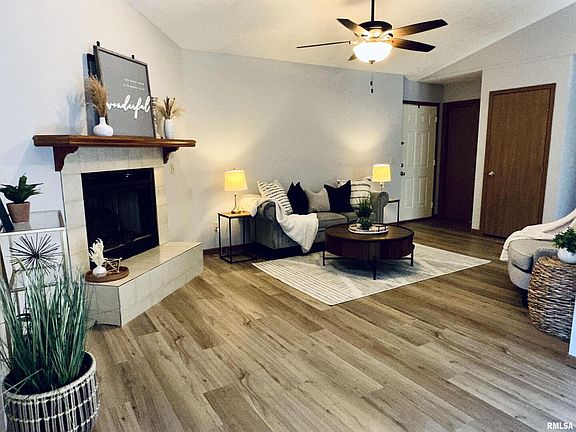 2nd image of 4675 Kynnelworth Dr APT 303