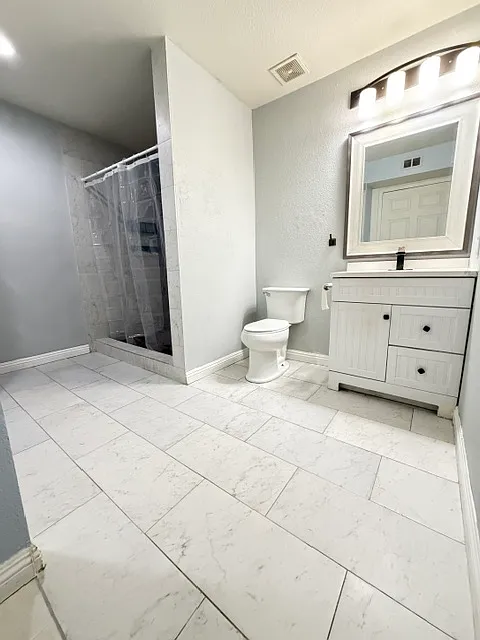 1 bed, 682 sqft, $1,200 — Photo 2