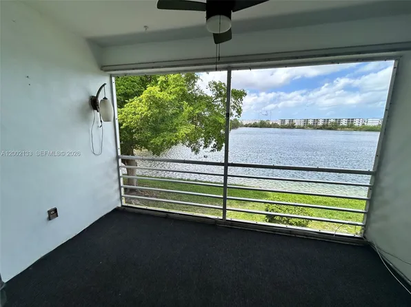 245 NE 191st St APT 3017, Miami, FL 33179
