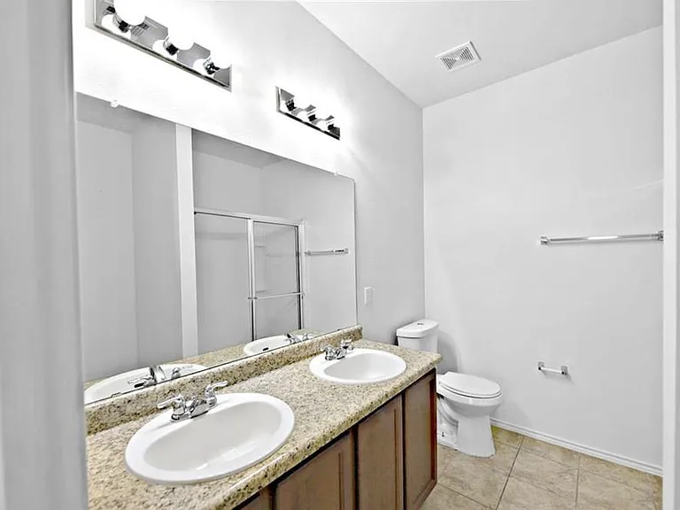 5721 Knoll Pines Pass — Photo 11