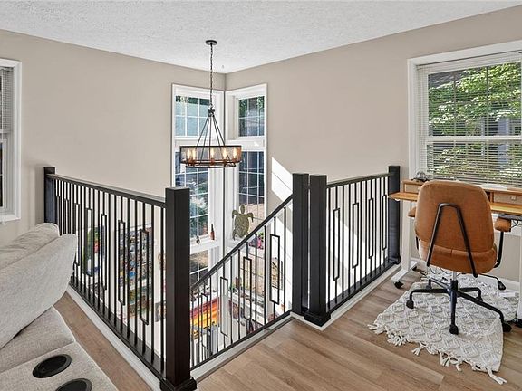 2nd image of 1410 N Crossing Dr NE