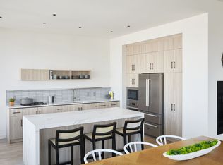 6390 De Longpre Ave APT 1507, Los Angeles, CA 90028