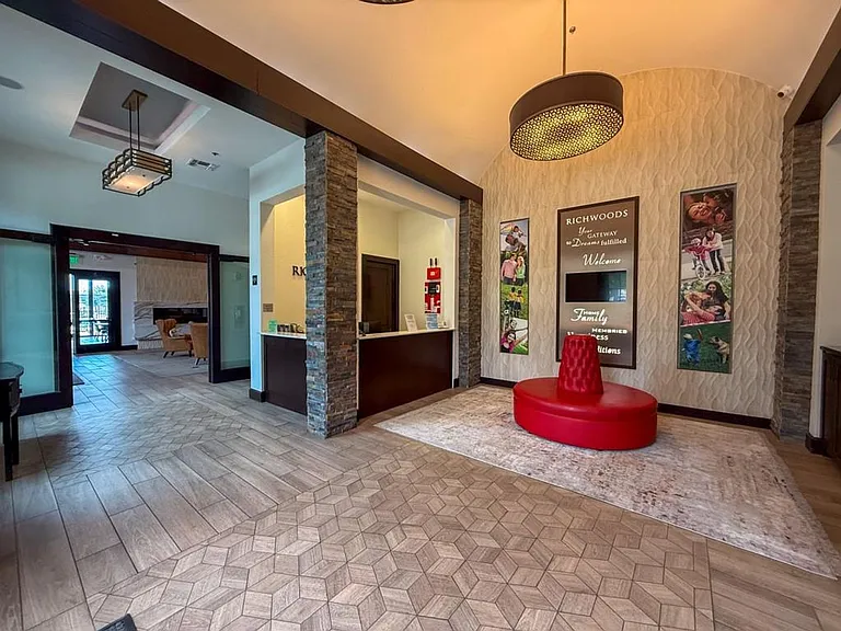 7048 Fullerton Cir — Photo 38