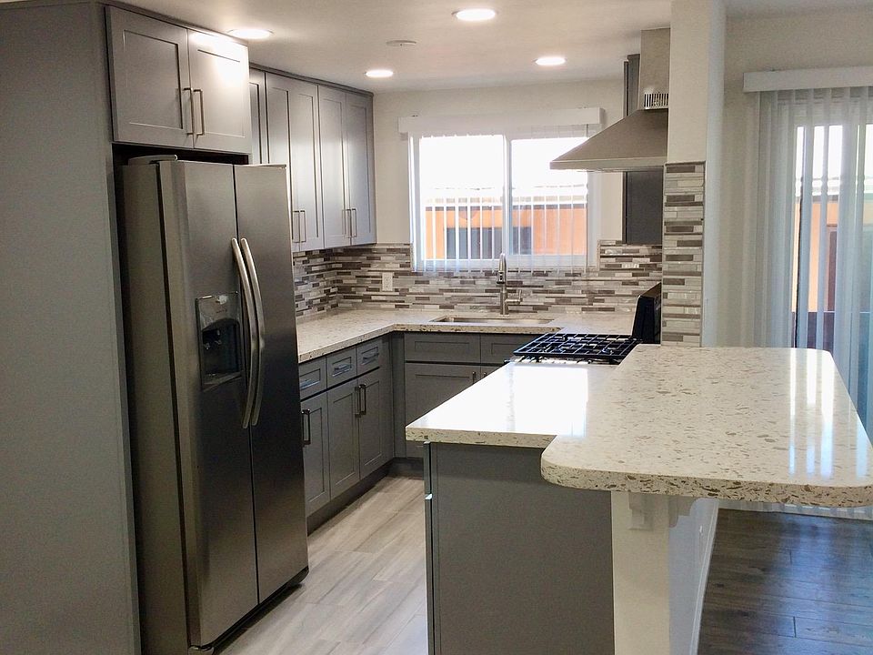 2nd image of 7538 Norton Ave APT 7