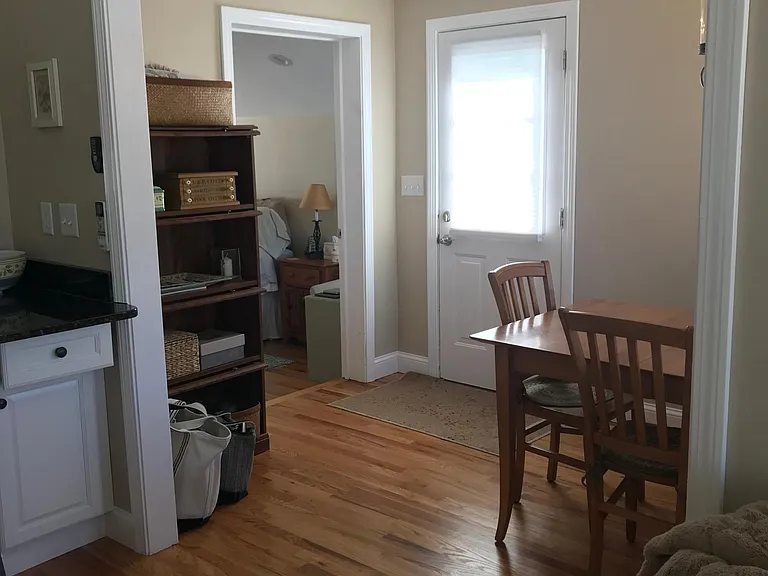 Llynwood Dr — Photo 21