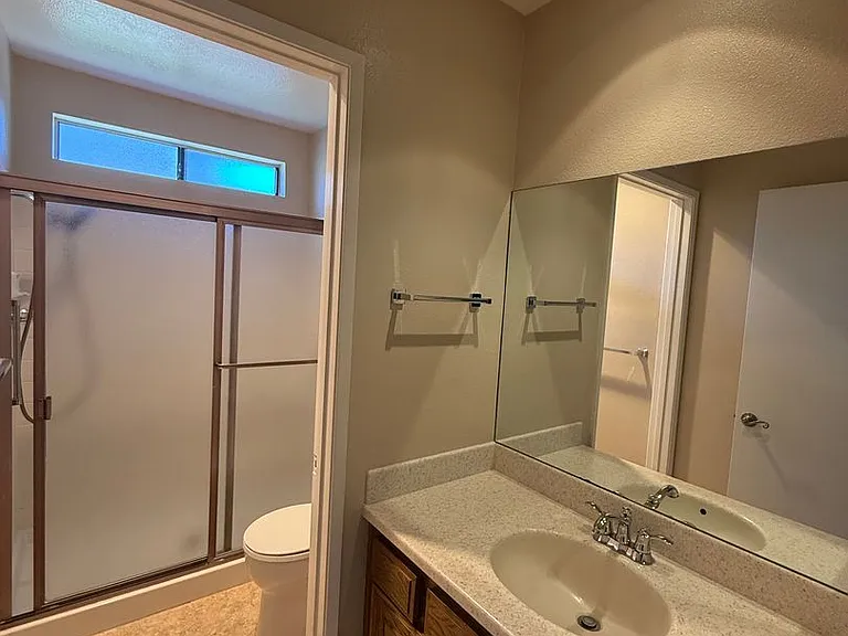 17105 Village 17 — Photo 14